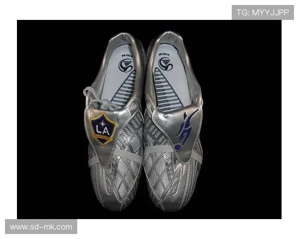 足球鞋长得独特的球星盘点 他们的个性与脚步同样引人注目